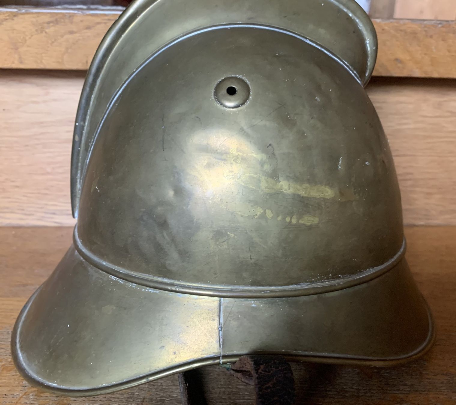 Pompieri: Antiker Messing-Feuerwehrhelm – Usato da Volketswil venduto da zwitsch33 2