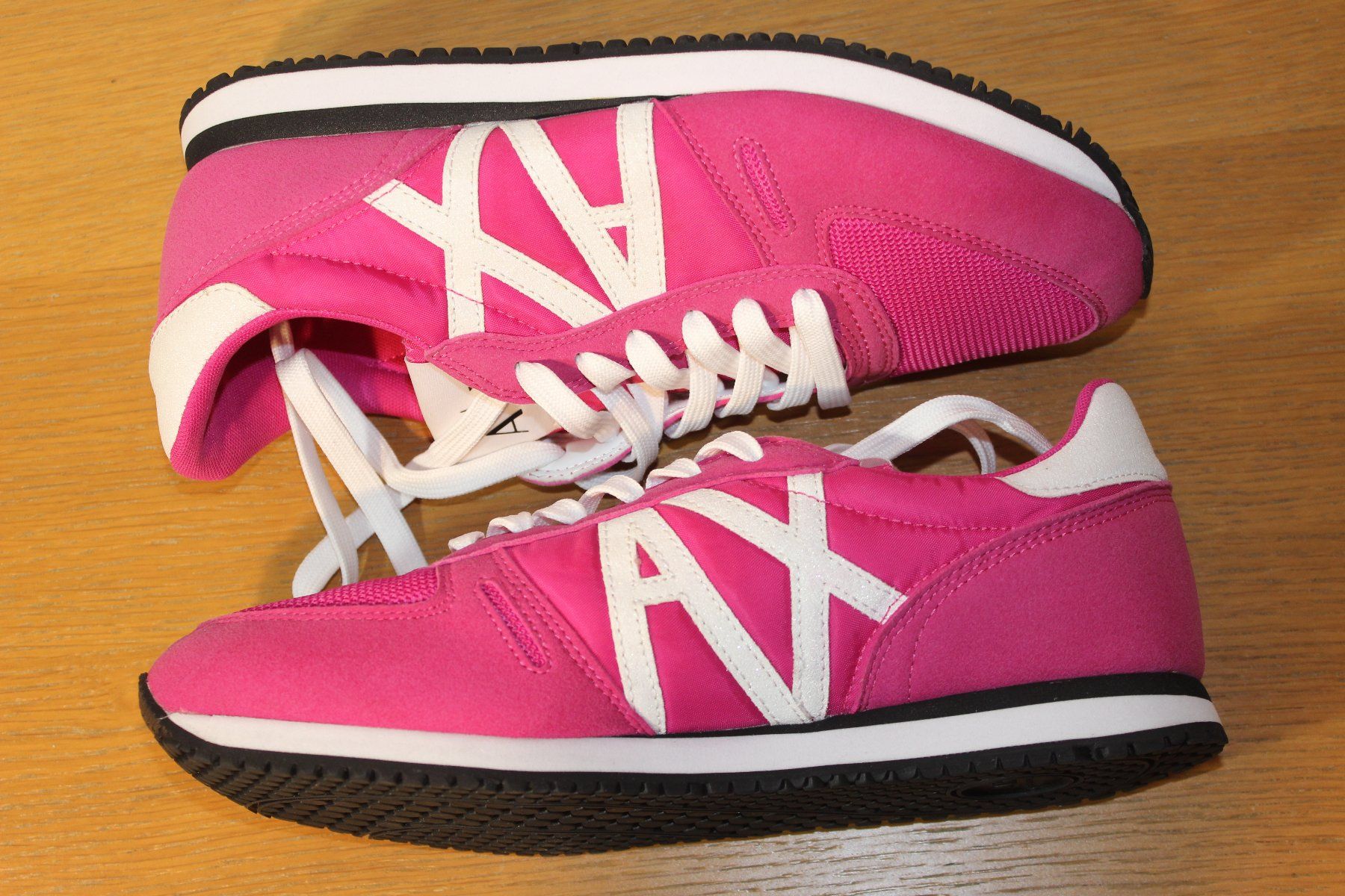 Armani Chaussures femmes: Armani Exchange Sneaker, Gr-40, Neu – Neuf avec emballage d'origine à Basel par Mila_Graf 1