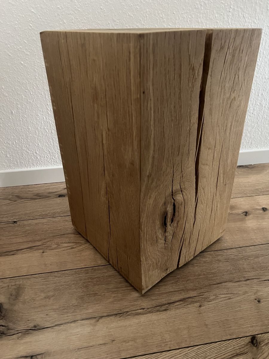 Sgabelli: Holz Hocker Beistelltisch massive Eiche rustikal guter Zusta – Usato da horgen venduto da NaMu1 1