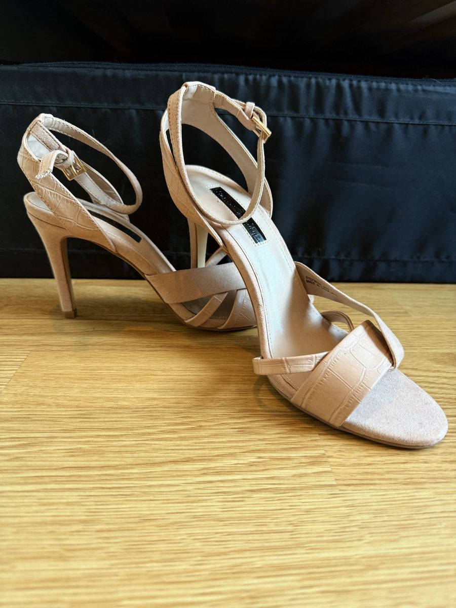 Damenschuhe: Miss Selfridge Sandale 39 – Neu und originalverpackt aus Zürich von amaguri 3