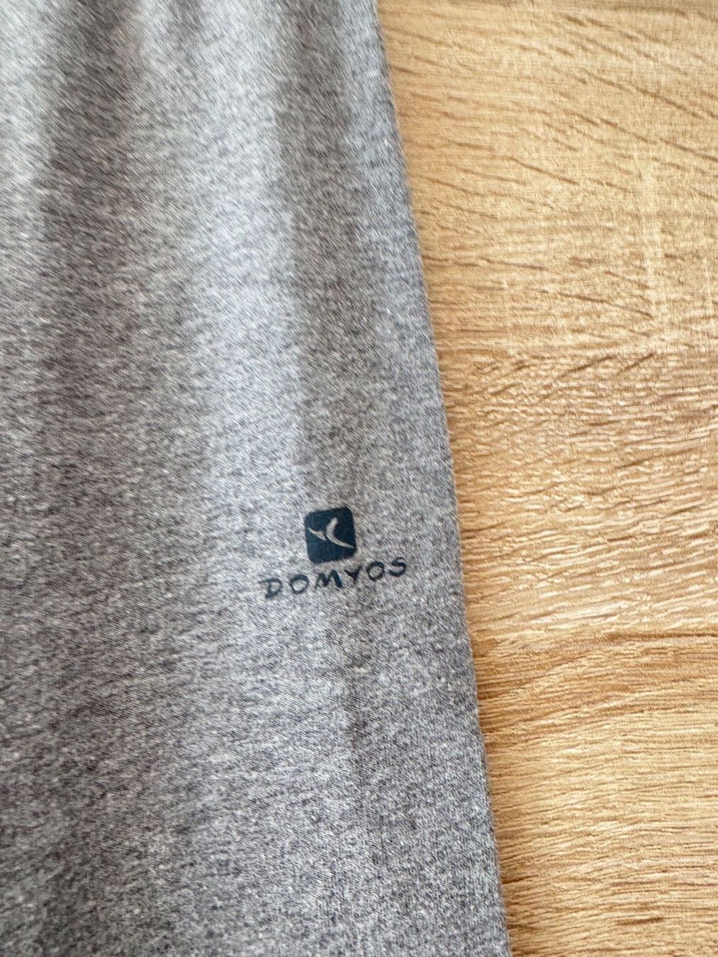 Leggings: Legging de sport gris – Usato da Montreux venduto da Izapechee 1