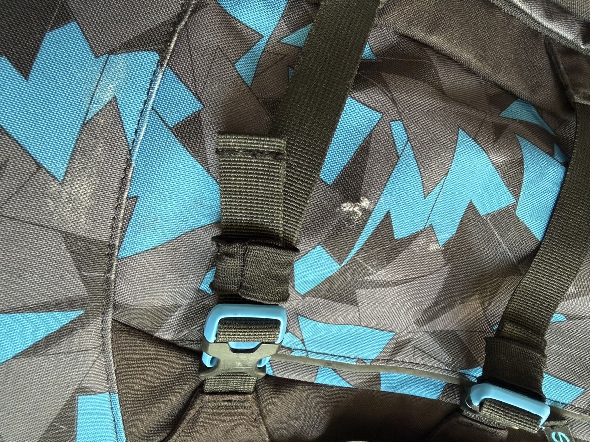 Satch Rucksäcke: Satch Schulrucksack gebraucht blaue Musterung – Gebraucht aus Winterthur von Masi2003 3