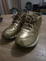 Baskets NEW BALANCE 580 "Metallic Gold" - T.39