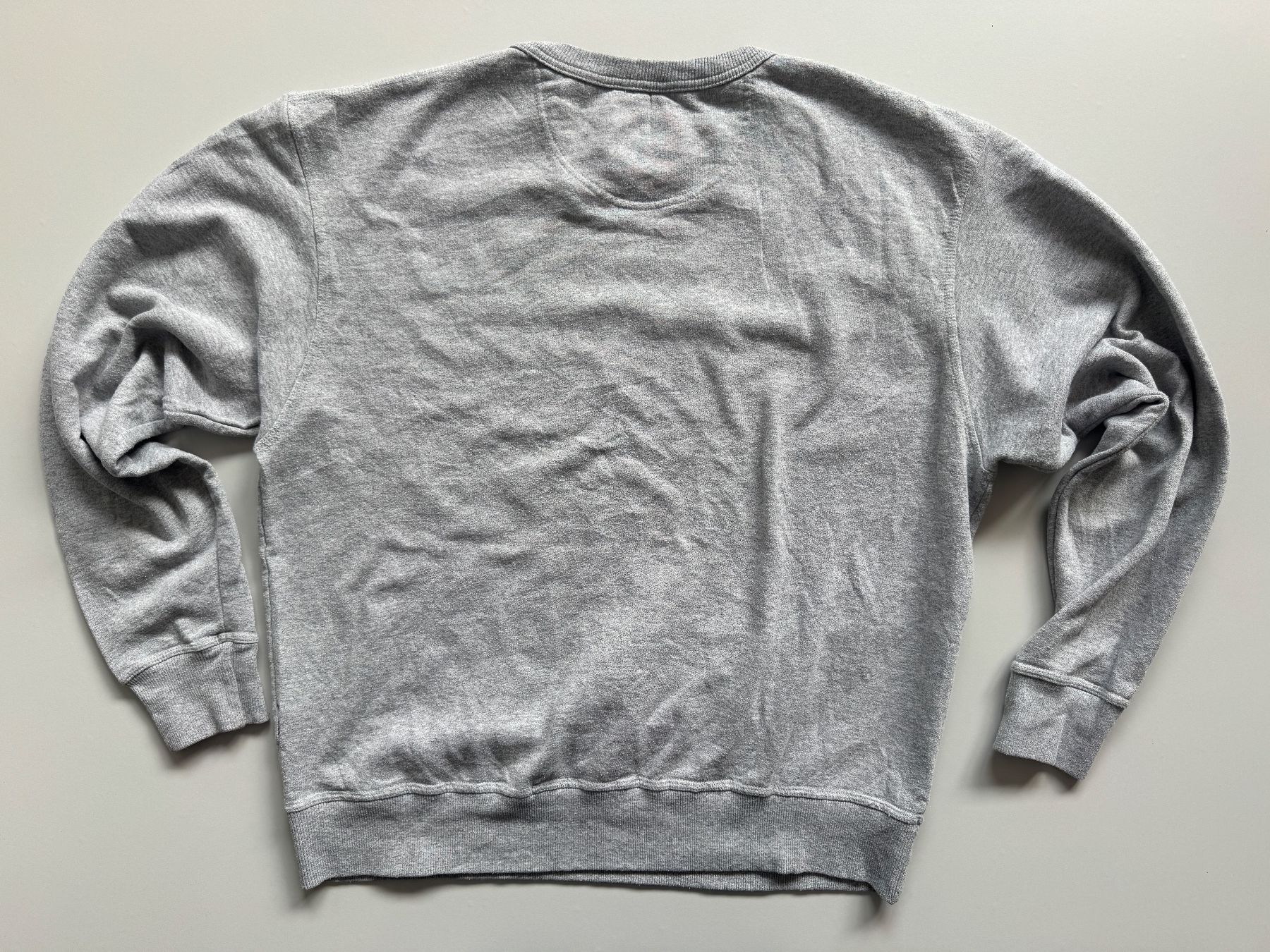 Champion Maglioni & Felpe: Champion Sweatshirt pullover crewneck Sz L – Usato da Neuchâtel venduto da _Easy_to_Find_ 6