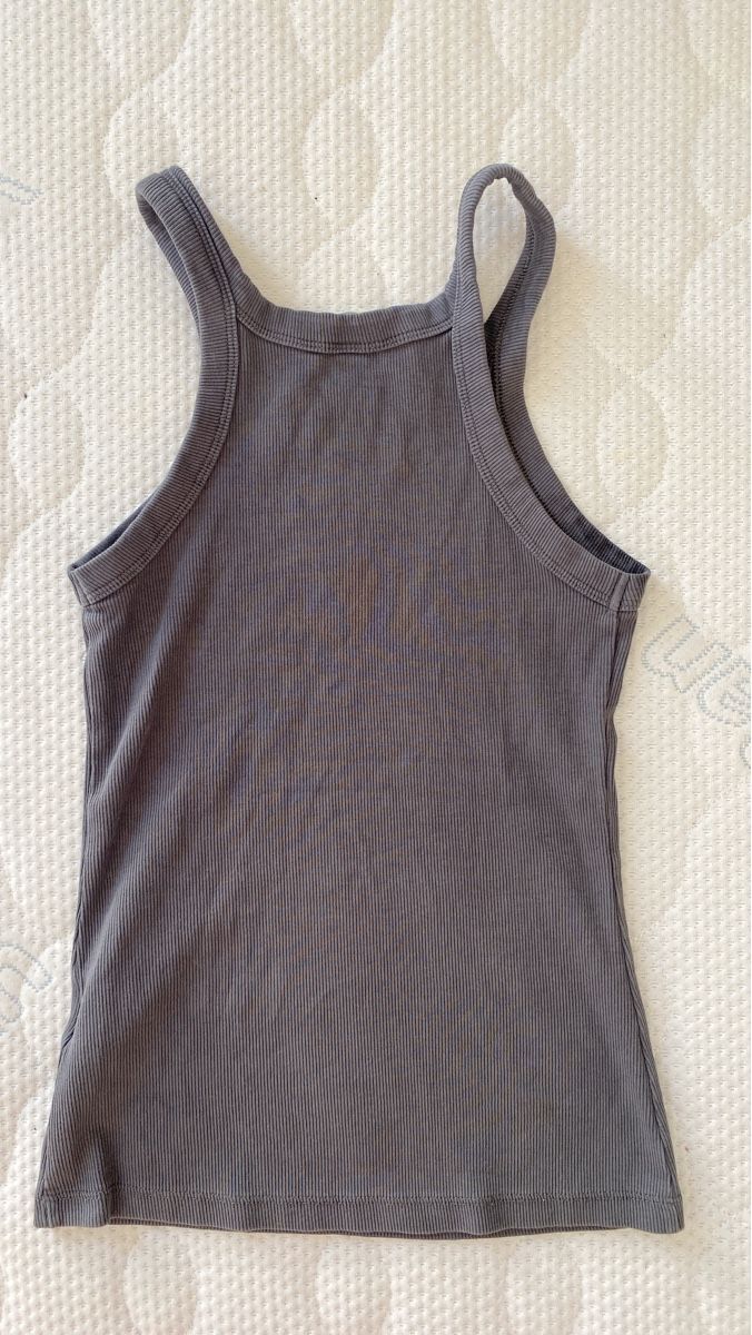 Tops: Grey Ribbed Tank Top  – D'occasion à Zürich par jus_d9kb