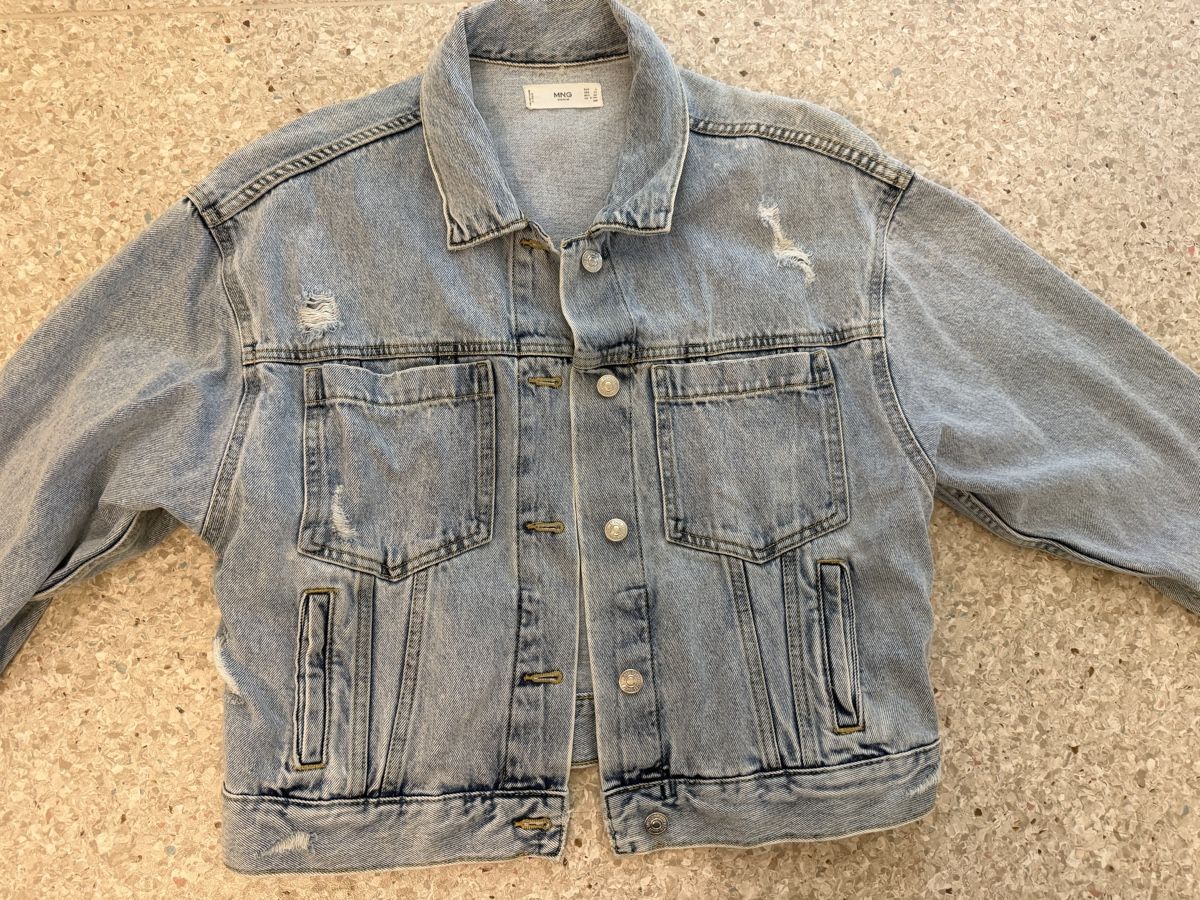 Giacche: Jeansjacke Mango hellblau Used-Optik Grösse S – Nuovo (secondo la descrizione) da Luzern venduto da Lorena.haj