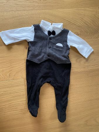 Baby Festtags-Strampler Gr. 62, Jacky, wie neu!