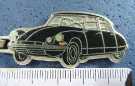 CITROEN DS 19 "Die GÖTTIN" ENAMEL AUTO SCHLÜSSELANHÄNGER OLD