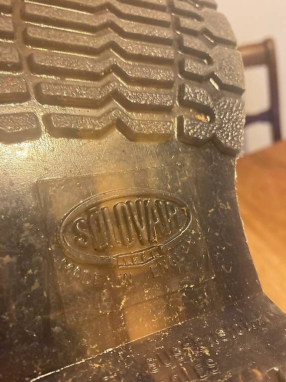 Scarpe da uomo: Solovair Boots Unisex – Usato da schaffhausen venduto da bryli 2
