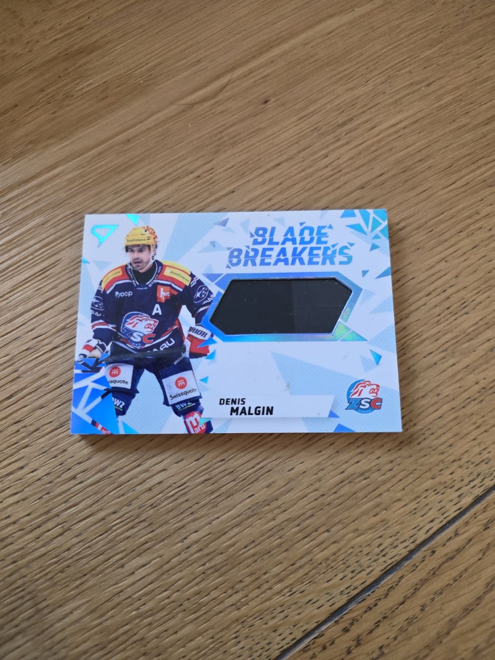 Sportzoo Sammelbilder & Trading cards: Sammelkarte ZSC Denis Malgin Blade Breakers Patch – Gebraucht aus Dorf von Echo_Elements