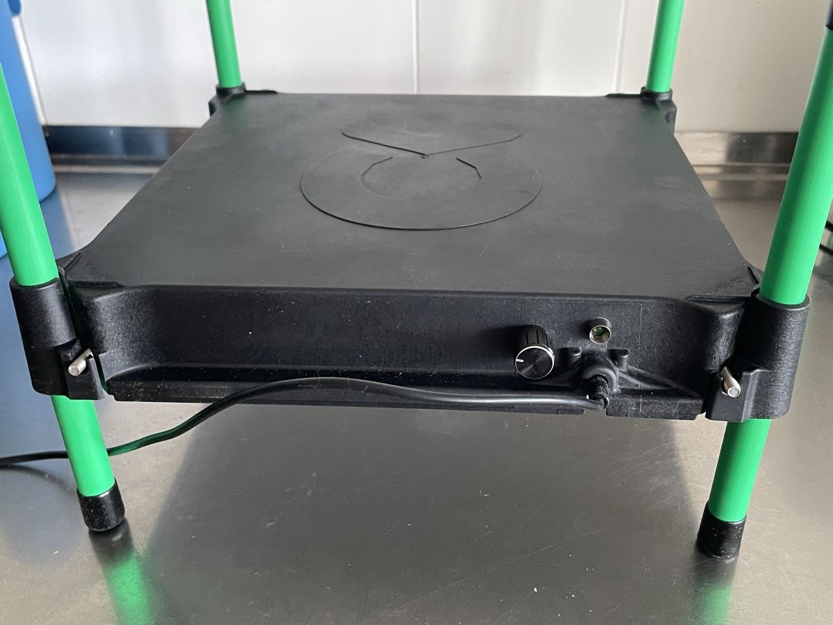 Gabbie, trasporto & Sicurezza: Wärmeplatte 24V Kerbl GmbH – Usato da Rumlikon venduto da SR_Records