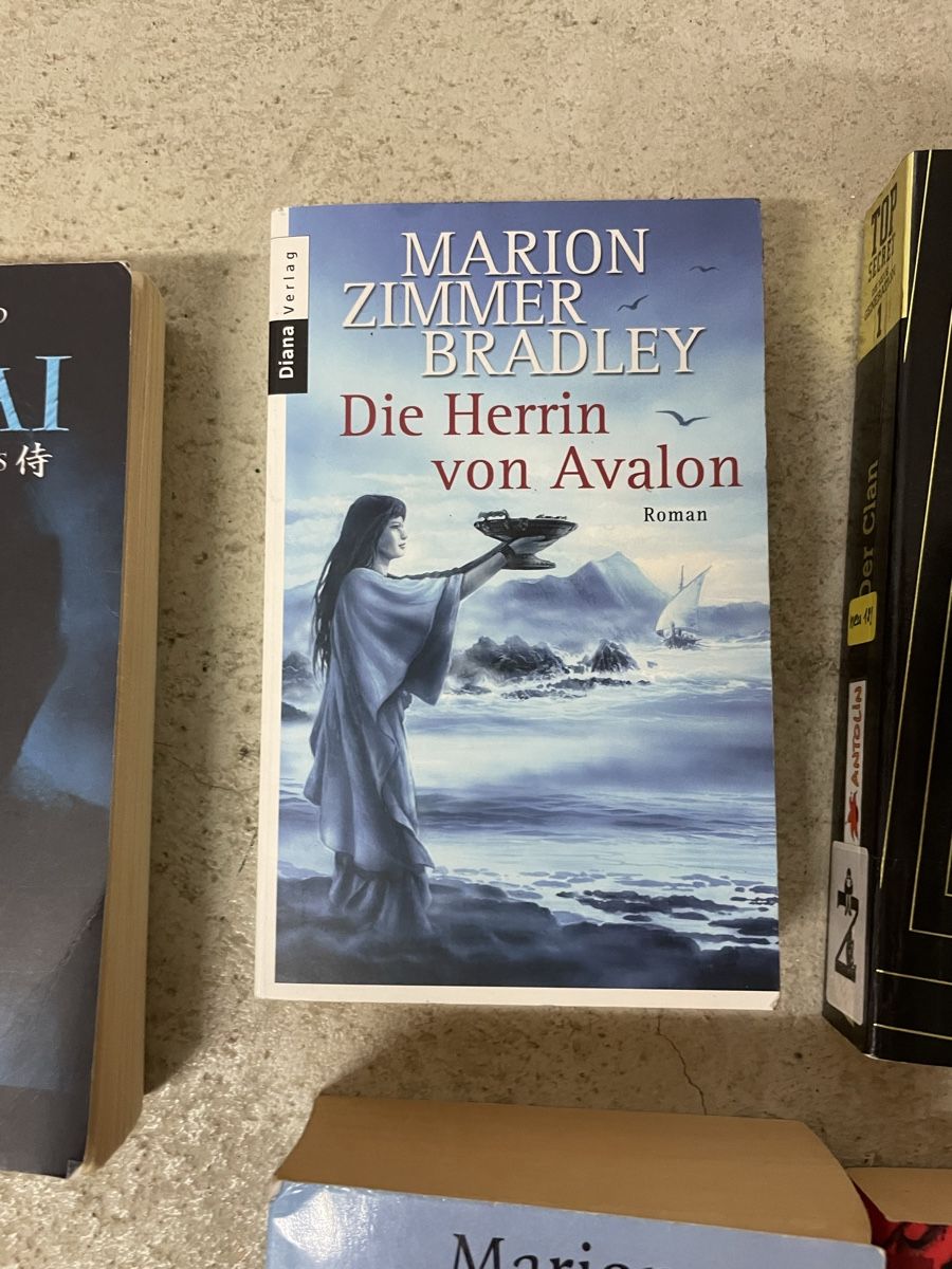 Bücher: Diverse Bücher, Bücher, Kinderbücher, viele Bücher – Gebraucht aus Zürich von FrauBausZ 2