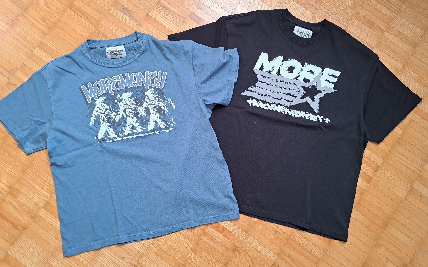 T-shirt: 2 T-Shirts Grösse S  Neu! – Nuovo (secondo la descrizione) da Fischbach-Göslikon venduto da Reddy1