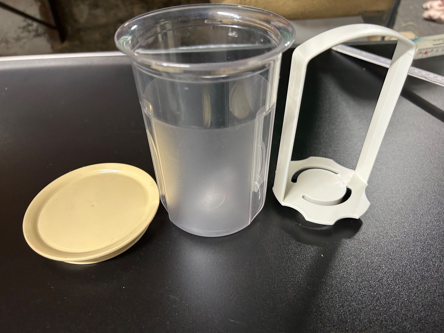 Tupperware Behälter & Ähnliches: Tupperware kleiner Gurkenlift – Gebraucht aus Obergösgen von Andre118 1