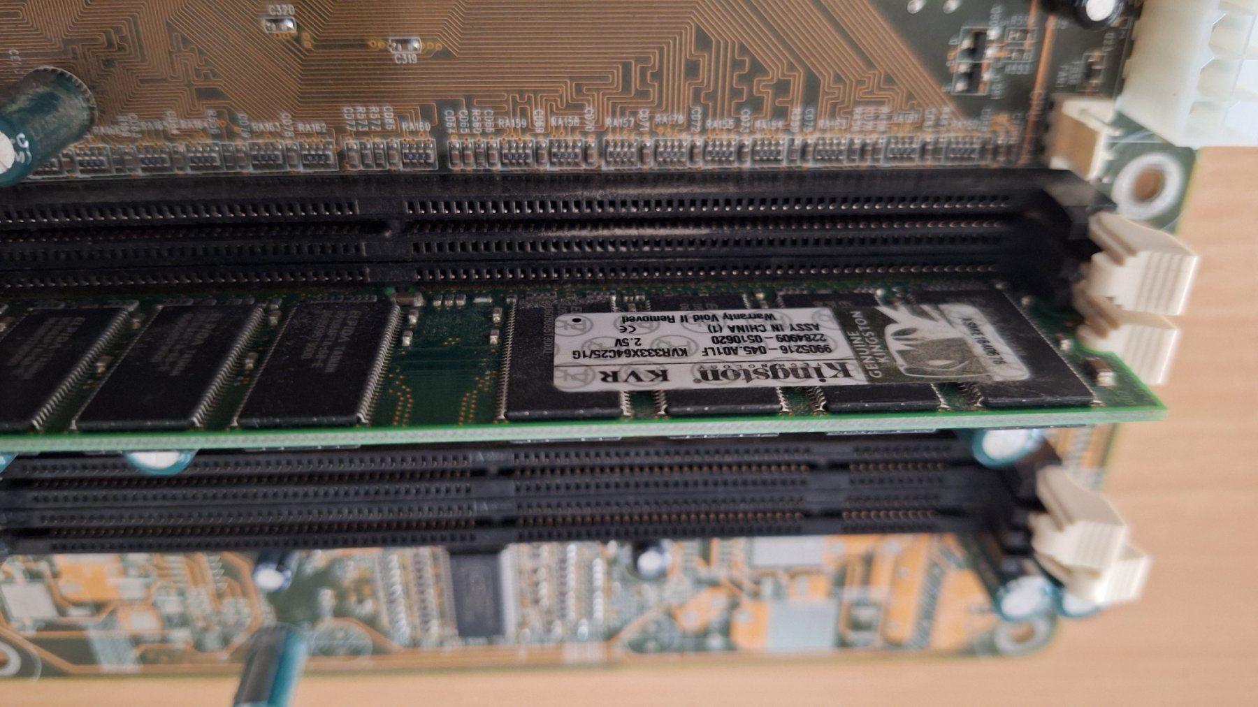 Mainboards: Shuttle AK32A Motherboard + AMD CPU + RAM – Gebraucht aus Obfelden von  1