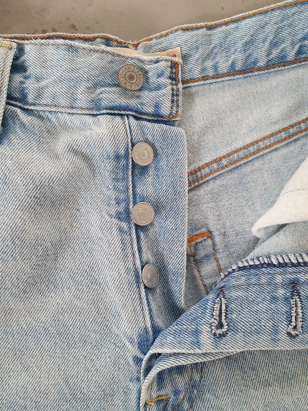 Levi's Jeans: Levis ribcage, 28 – Usato da Steinach venduto da Xamax18 2