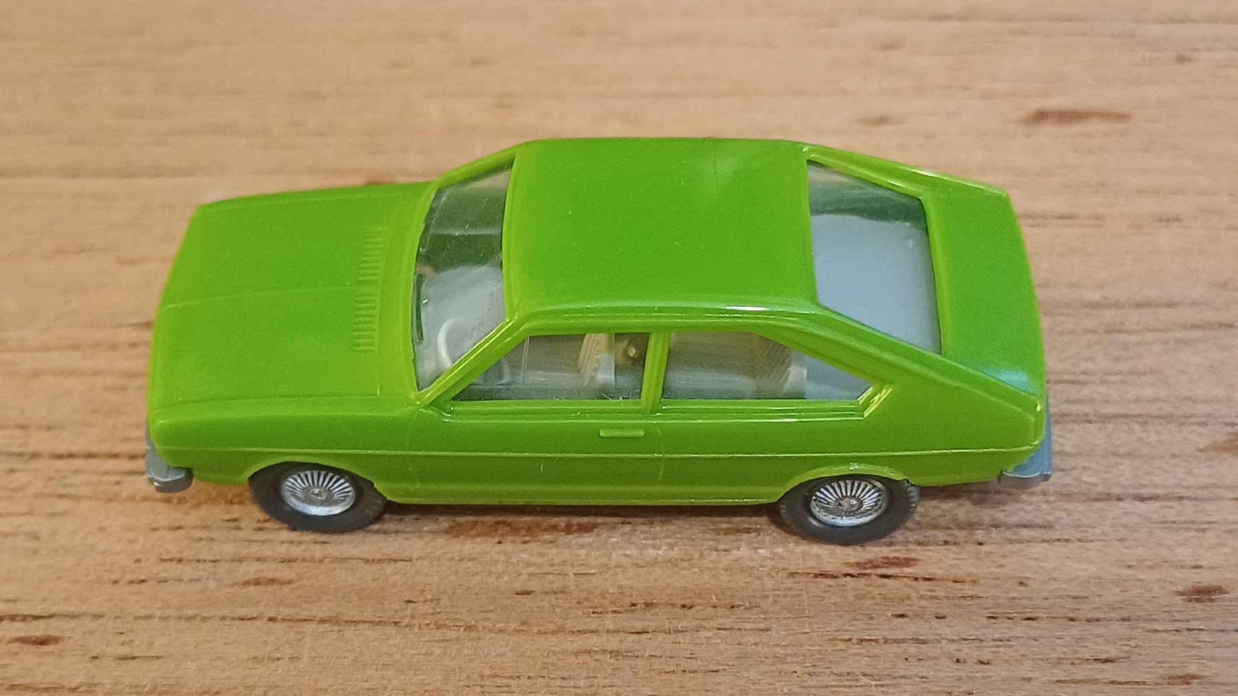 Wiking Modellini d'auto: VW Passat von Wiking – Usato da Uznach venduto da Katinka83 8