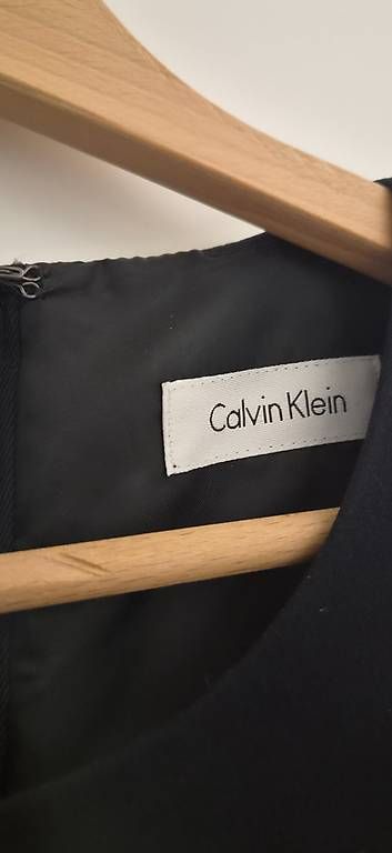 Kleider: Robe Calvin Klein Neuve – Neu und originalverpackt aus Bouveret von lagartha 2