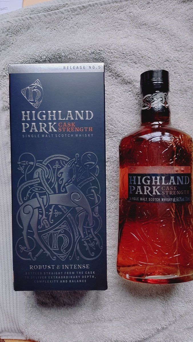 Highland Park Spirituosen: Highland Park Cask Strenght No.5 – Neu und originalverpackt aus Grüningen von Stargazer
