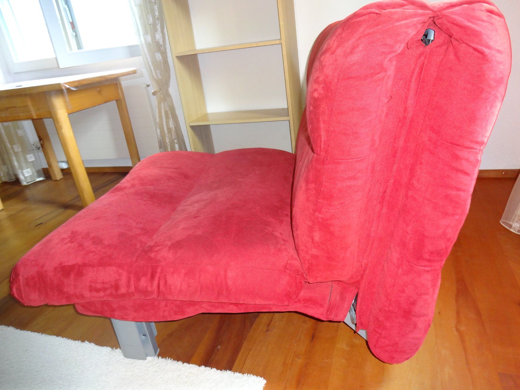 Sofas: Schlafsofa rot Stoff Sitzmoebel gut erhalten – D'occasion à Elsau par Weiher70 1