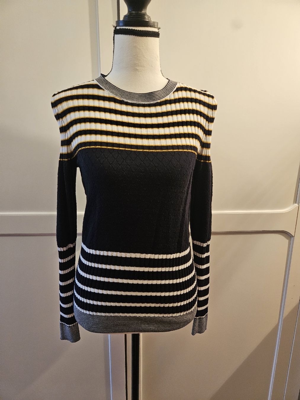 S.Oliver Pullover & Sweatshirts: S.Oliver Pullover, gestreift, Grösse M, Top Zustand! – Gebraucht aus Steckborn von suz_v2v6 6