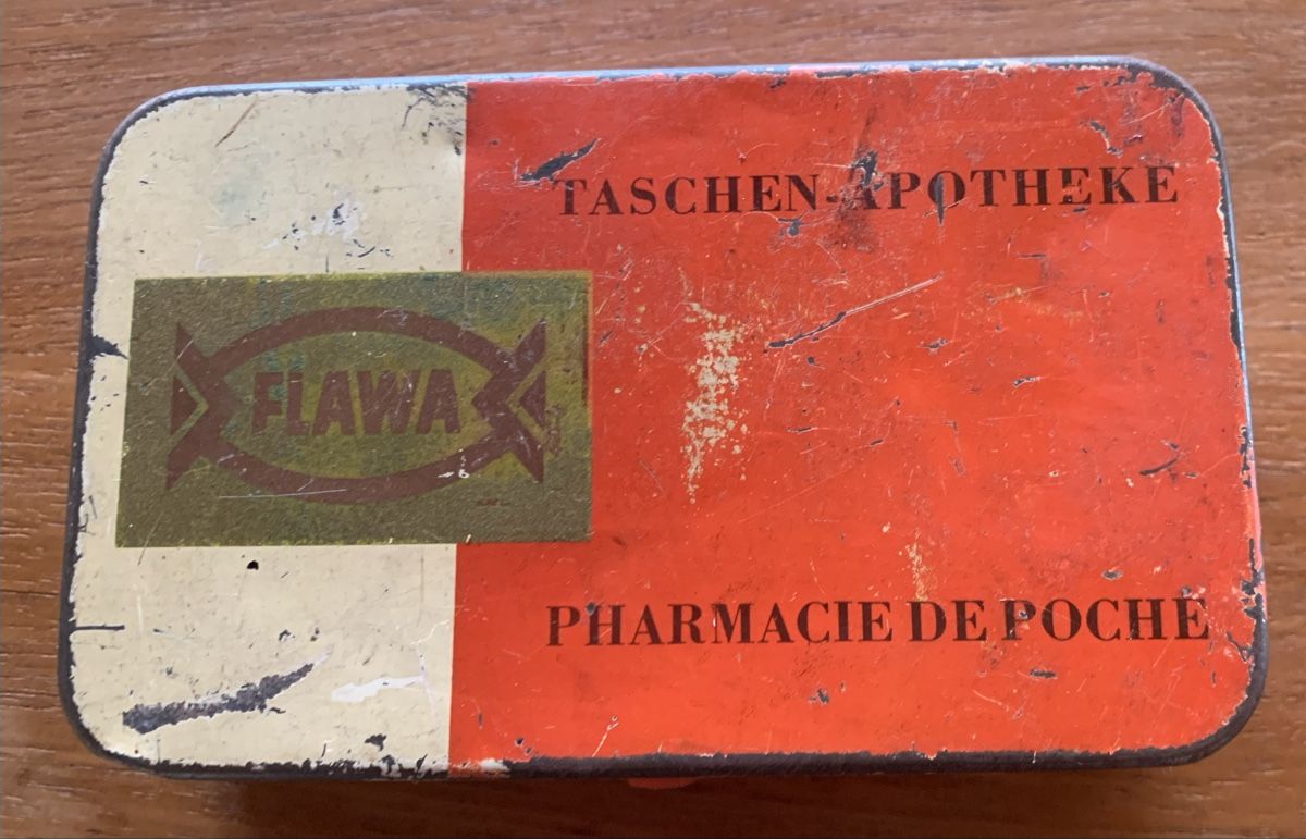 Kit di pronto soccorso: Taschenapotheke FLAWA, Vintage – Usato da Egg b. Zürich venduto da ohtannenbaum