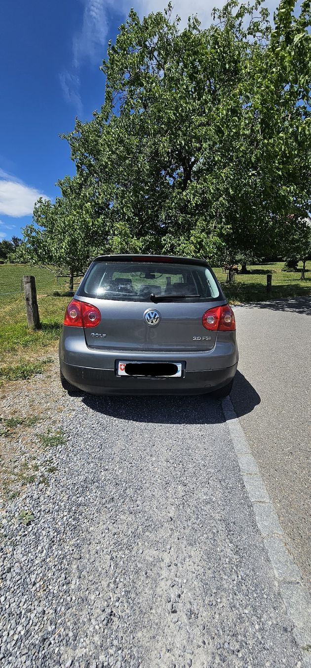 VW Automobili: VW Golf 5 | Benziner – Usato da Zürich venduto da IWORI4 3