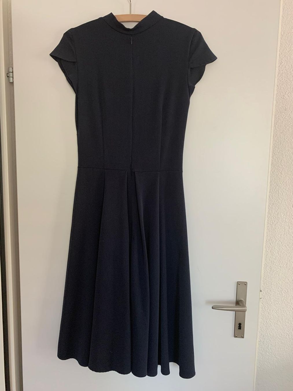 Kleider: dunkelblaues Kleid mit schönen Details – Gebraucht aus Luzern von Simona15 2
