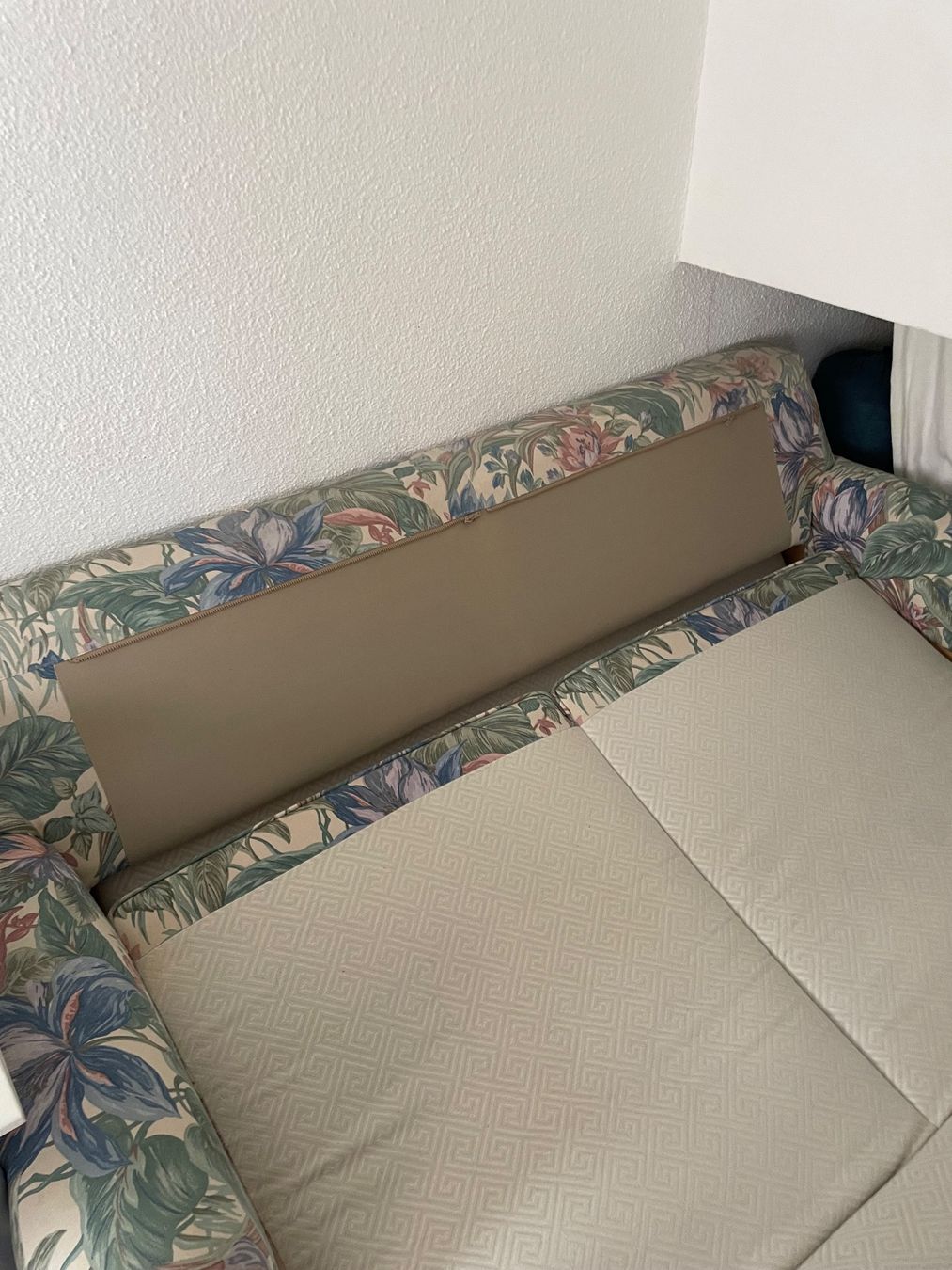 Sofas: Sofa / Bettsofa, 140 x 200 cm – D'occasion à Zürich par san_z75z 6