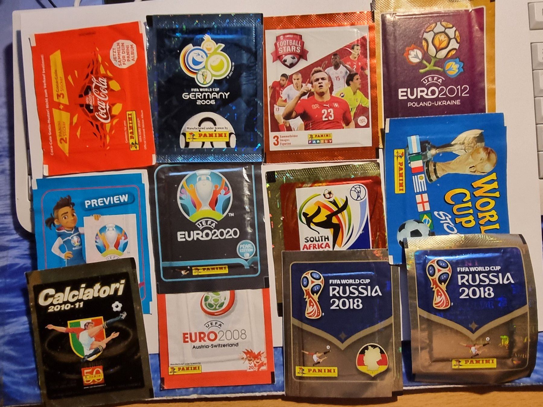 Panini Sammelbilder & Trading cards: panini wm em verschiedene tüten – Neu und originalverpackt aus Oberglatt ZH von paninistickersworld
