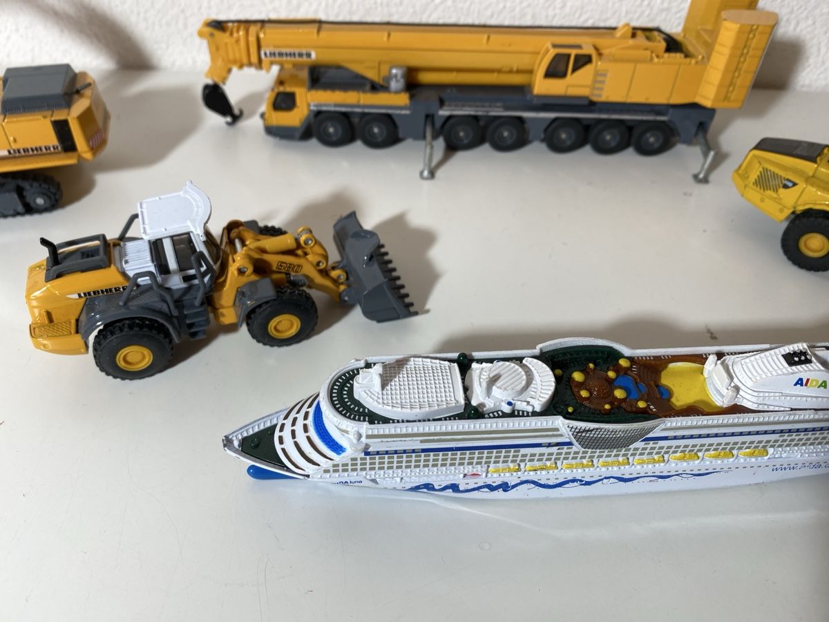 Siku Kit di modellismo & Modellini statici: Siku Baufahrzeuge & Schiff – Usato da Winterthur venduto da ben_9vxx 6