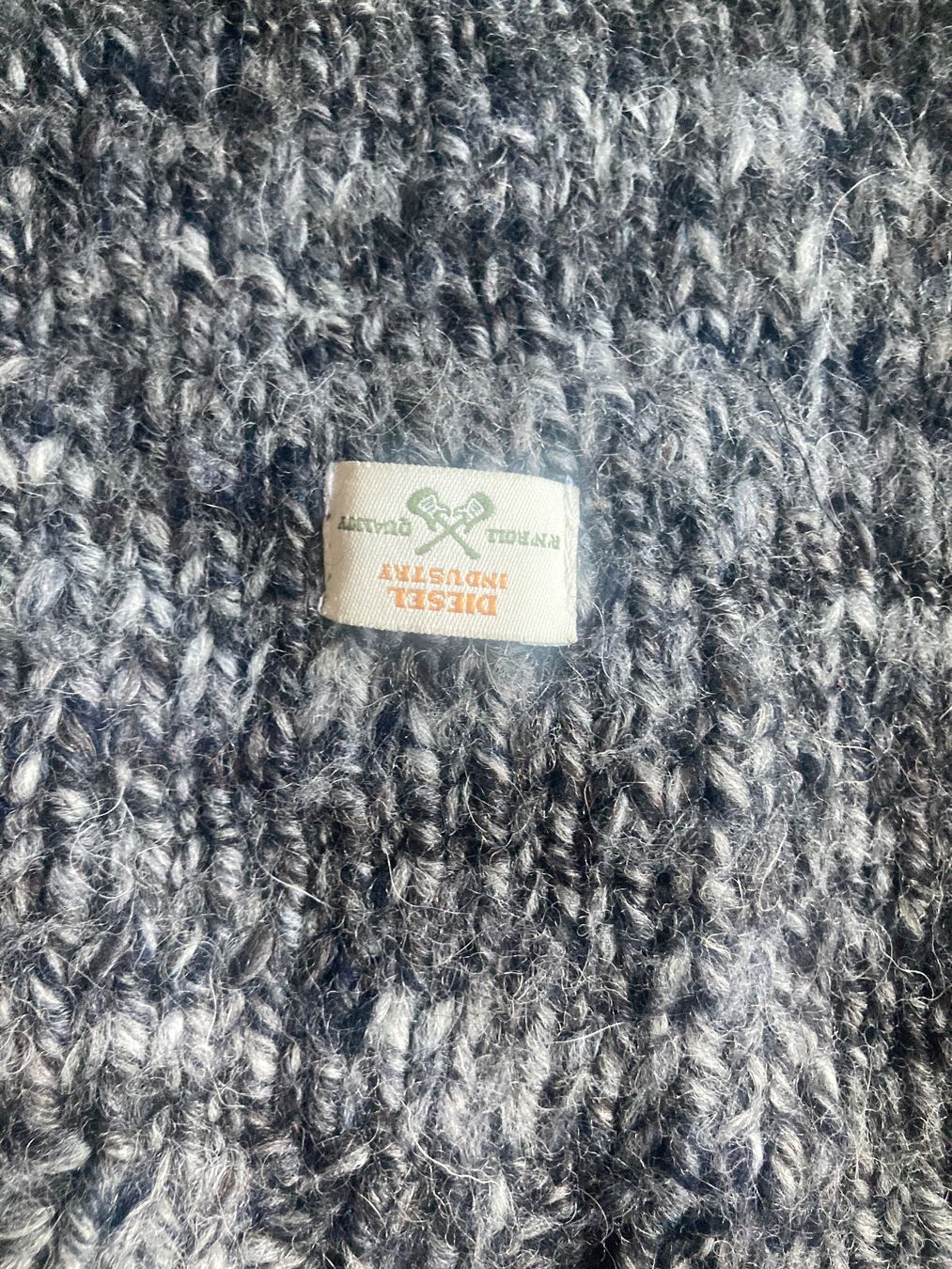 Diesel Giacche: Cardigan von Diesel – Usato da Sursee venduto da Auktion29 2