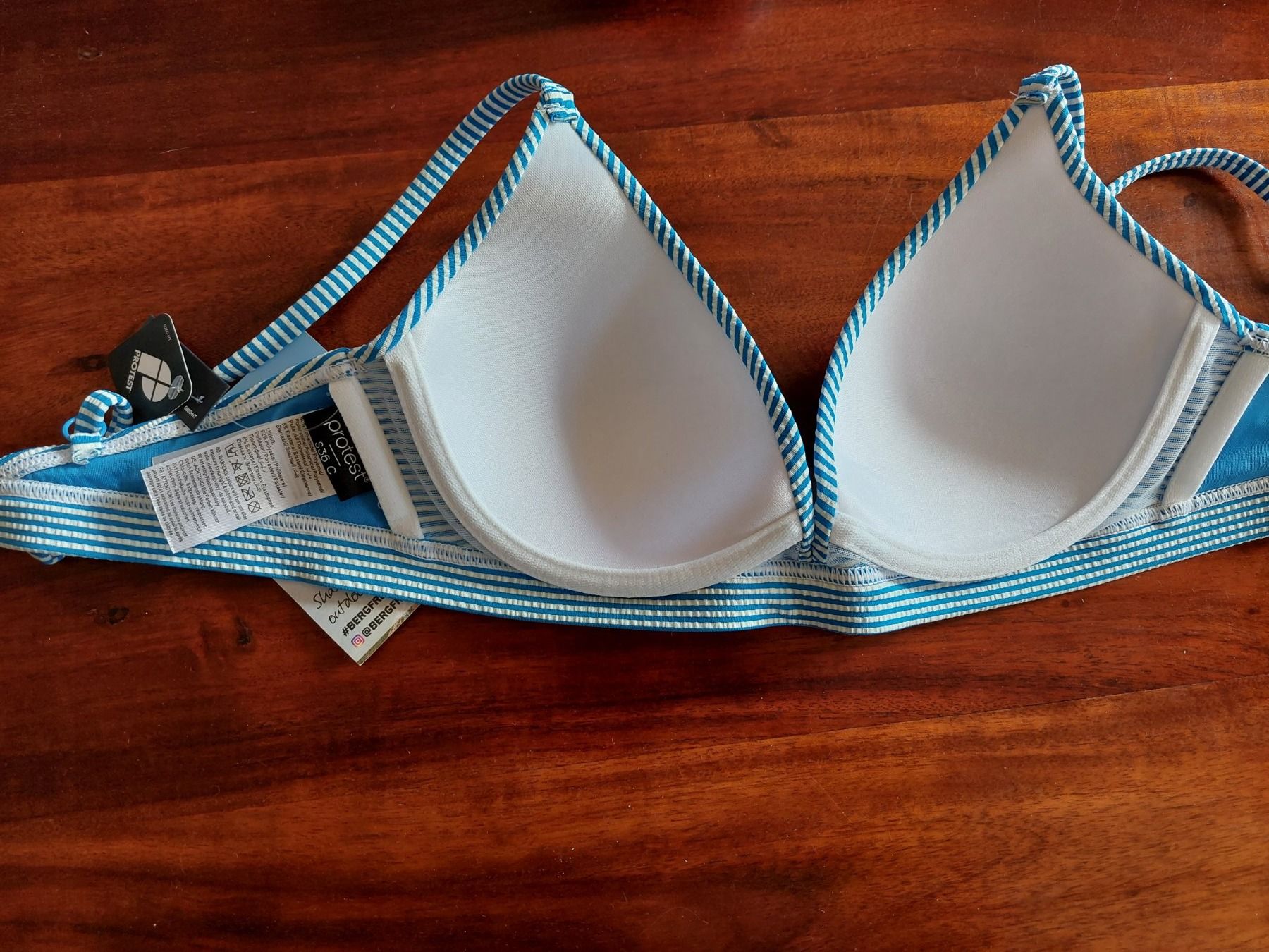 Costumi da bagno & Bikini: Protest Bikini-Oberteil Grösse 36 / C-Cup – Nuovo e nell'imballaggio originale da Beckenried venduto da Havacola 7