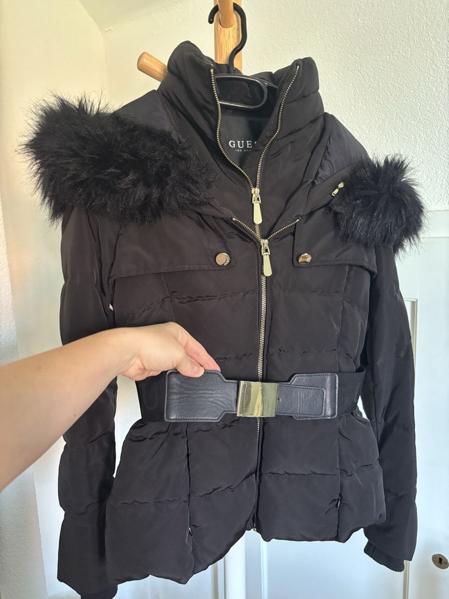 Guess Giacche: Winterjacke Guess – Usato da Wädenswil venduto da S.ke 1