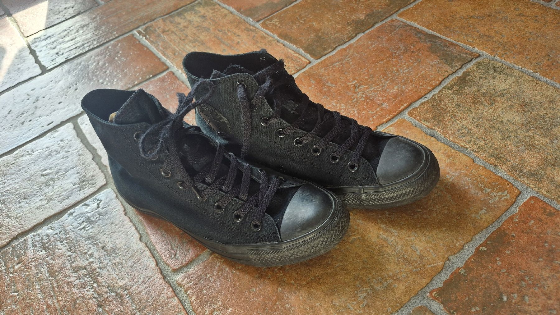 Converse Scarpe da uomo: Converse AllStar 41.5 Black – Usato da Genestrerio venduto da RUSTY_VIK 1