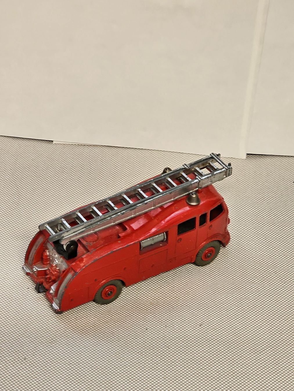 Dinky Toys Voitures modèles: Dinky Fire Engine – D'occasion à Starrkirch-Wil par easygo13 1
