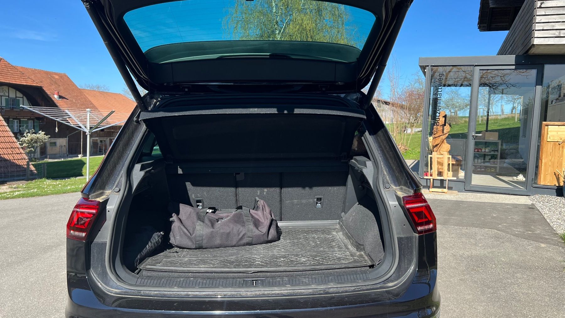 VW Autos: VW Tiguan 2.0TSI R 4Motion DSG – Gebraucht aus Säriswil von pingu_007 3