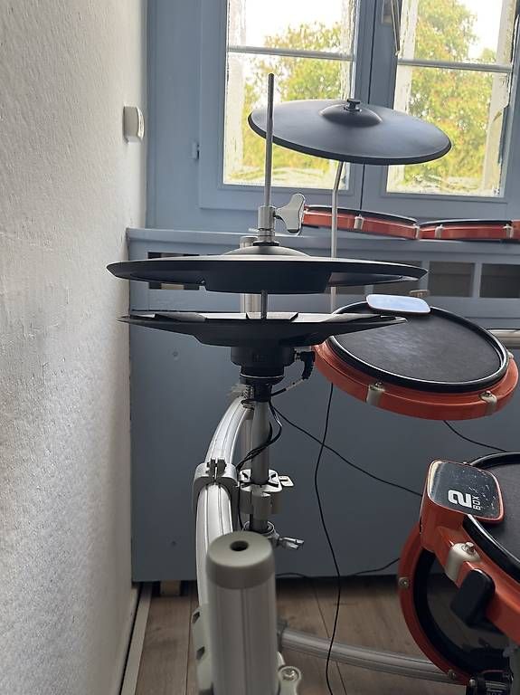 2Box Musikinstrumente: 2box drumit five mk1 e drum – Gebraucht aus Zürich von tuffcookie 1
