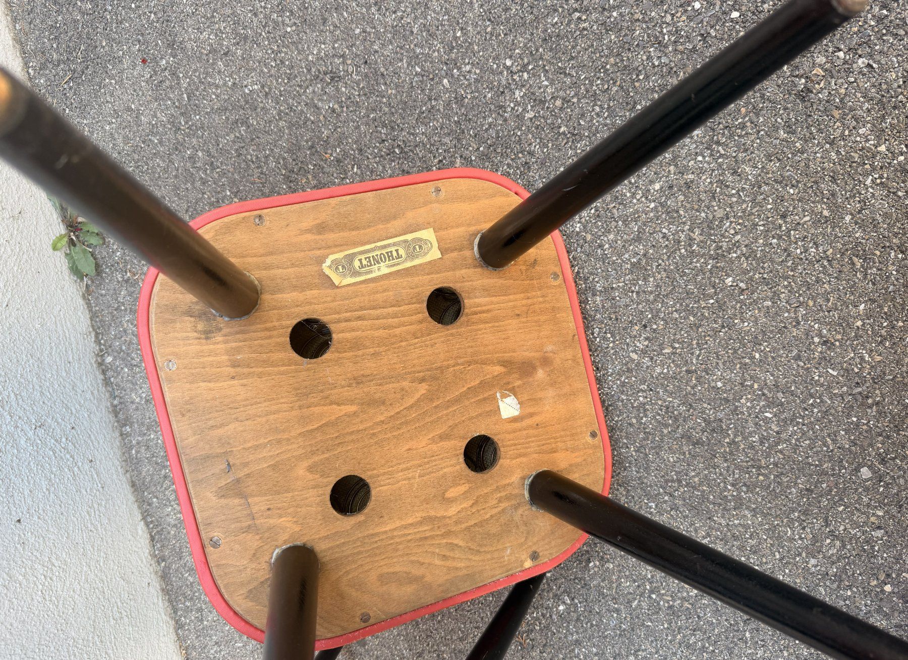 Hocker: THONET Hocker – Gebraucht aus Zürich von Enoooo 3