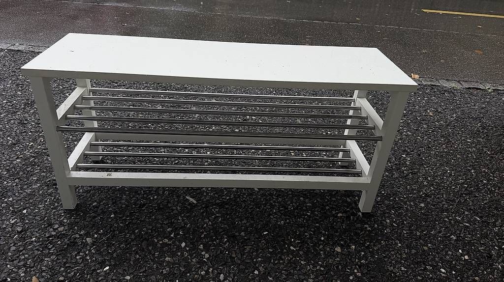 Scaffali: Schuhgestell – Usato da Neuenegg venduto da dur_b79r