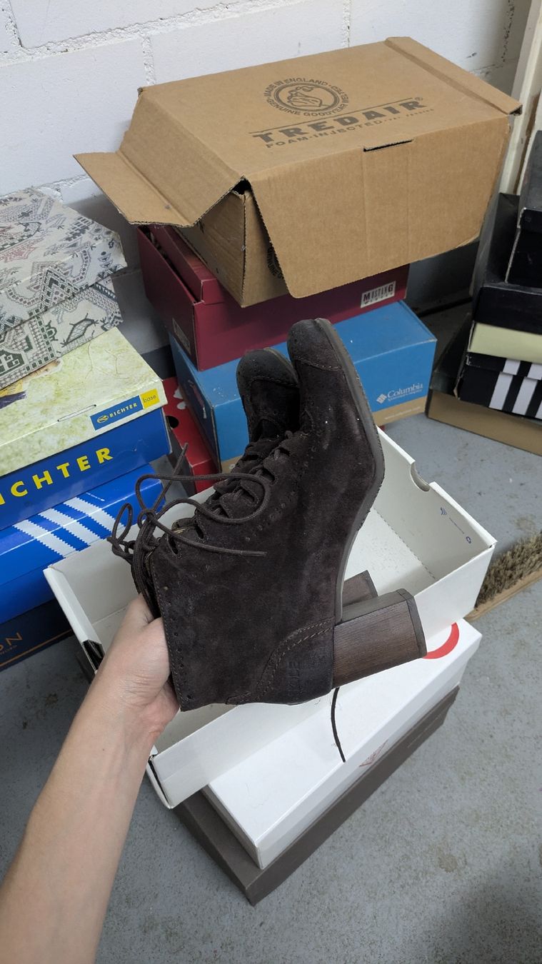 Scarpe da donna: DKODE Stiefeletten braun – Usato da Morgarten venduto da rra_jvw7
