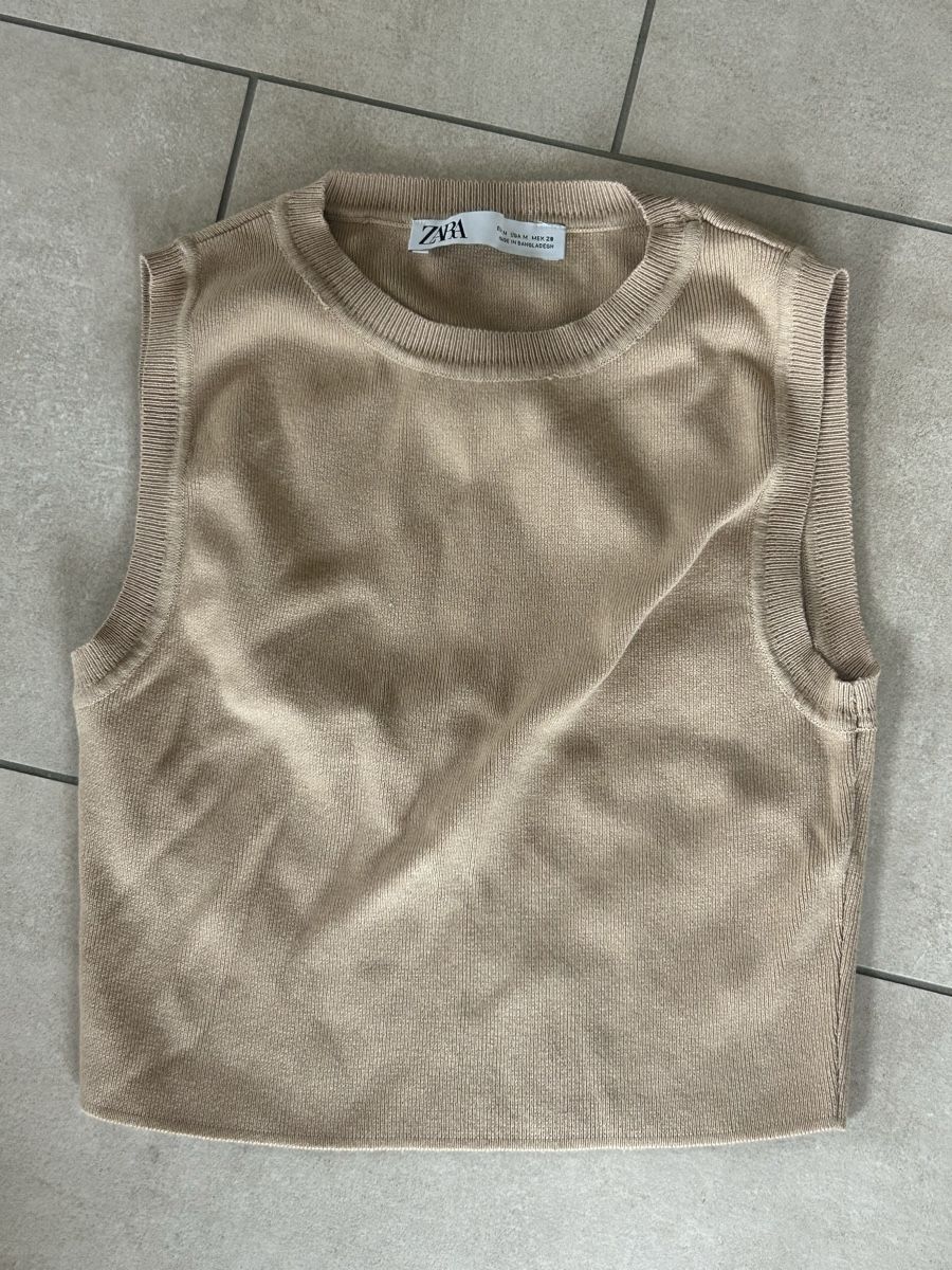 Zara Tops: Traiger Top beige – Neuf (Voir description) à Maisprach par _aliciarebecca_