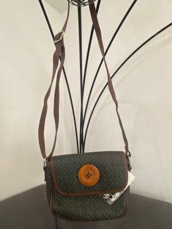 Elegante Damenhandtasche – neu und unbenutzt