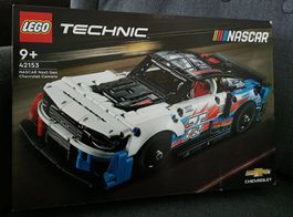 Lego 42153  NASCAR® Next Gen Chevrolet Camaro ZL1