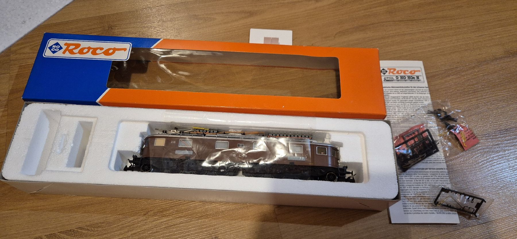 Roco Modelleisenbahnen: Roco 43952 BLS Ae 6/8 Digital AC – Gebraucht aus Illhart von Markus203 6