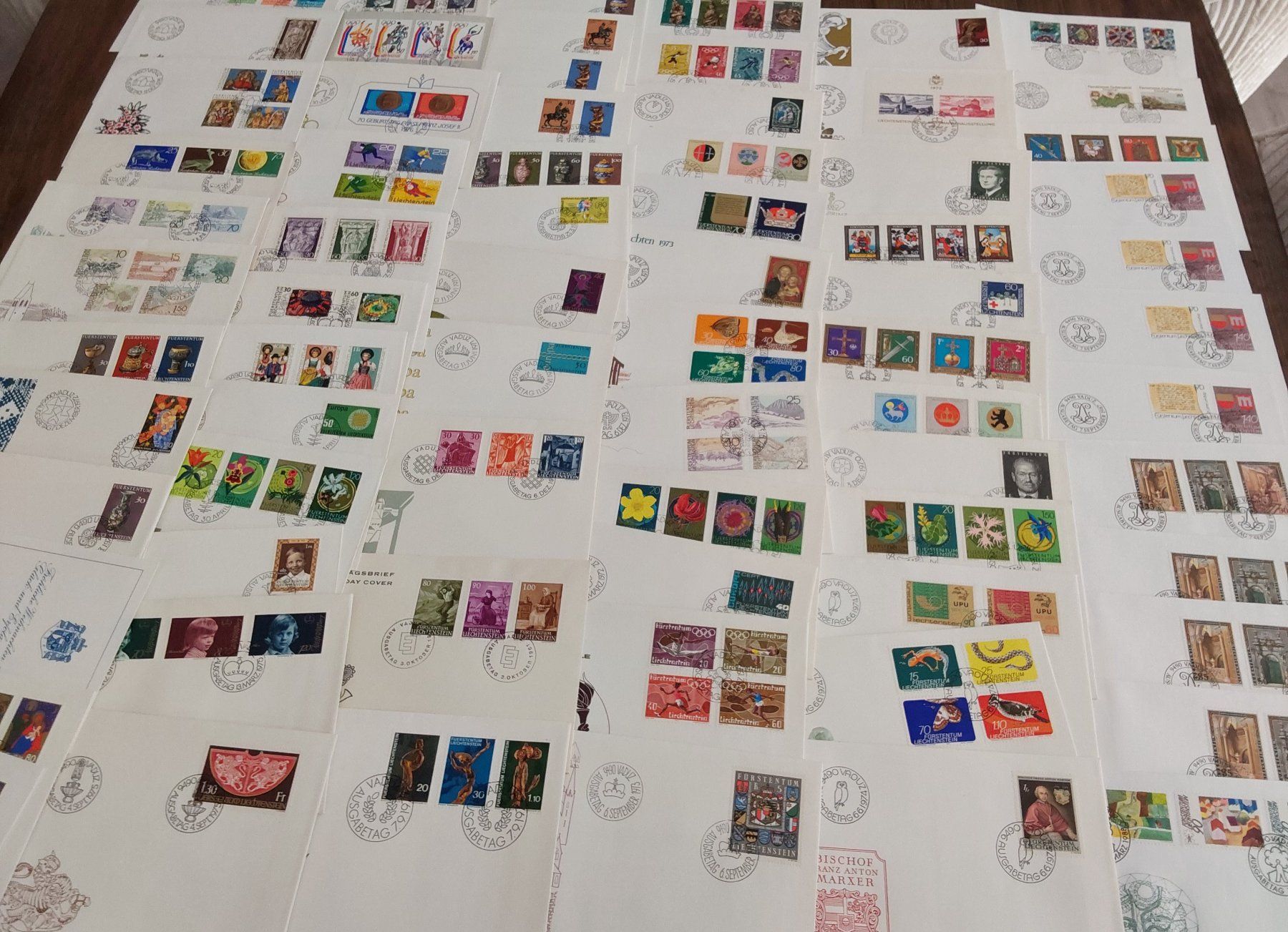 Tutti i francobolli: Über 400 FDCs, Briefe, MK, CH & FL – Usato da Münchwilen AG venduto da Nesar 3
