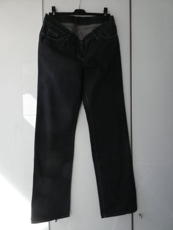 Jeans von Airfield, schwarz Gr. 44, mit Steinchen