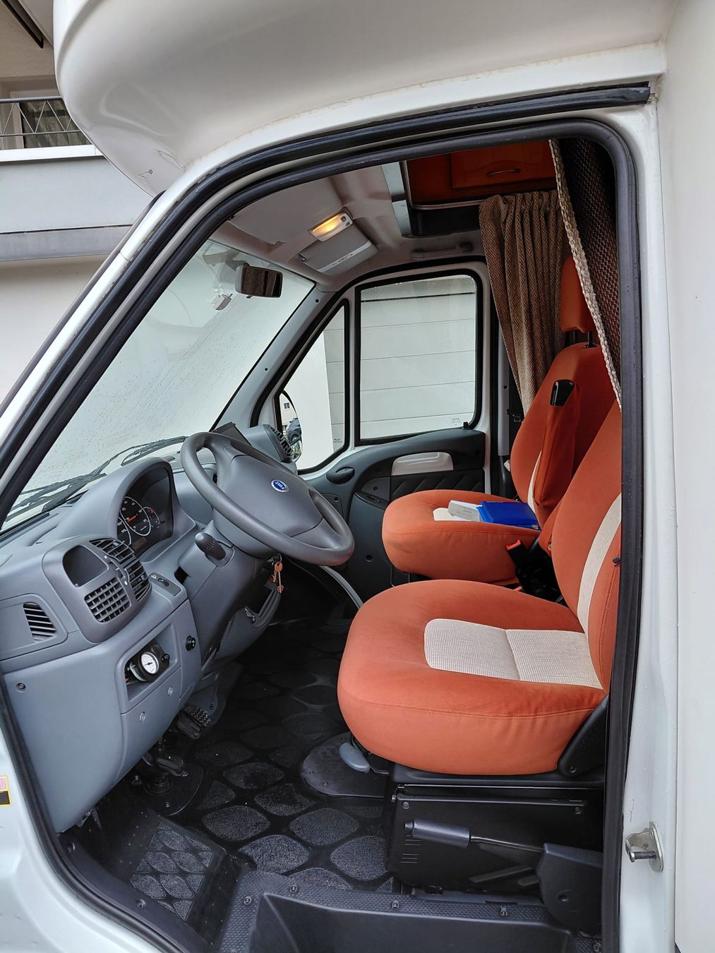 Eura Mobil Veicoli da campeggio: Wohnmobil (Eura) – Usato da Ballwil venduto da bibiwunderli 1