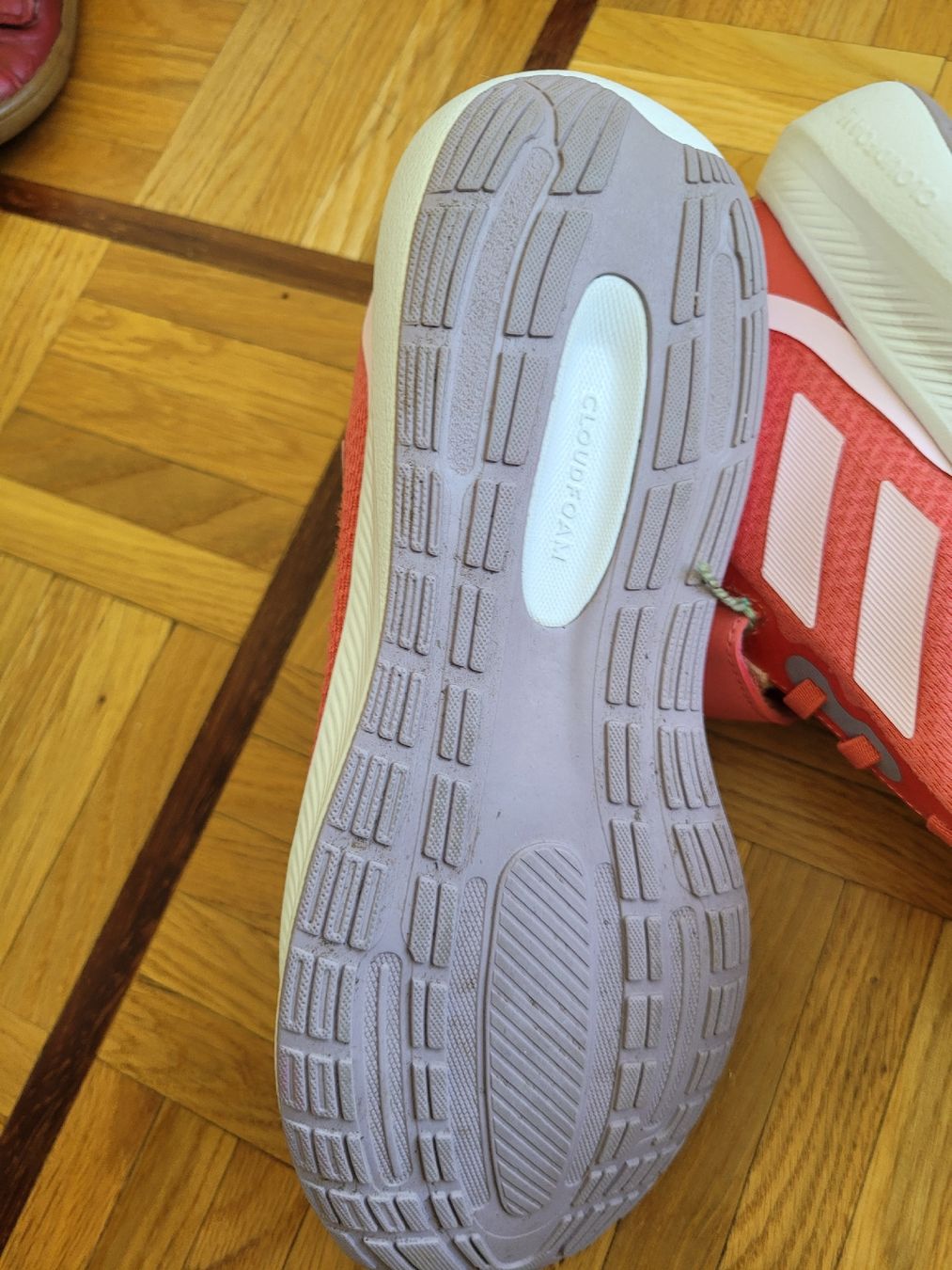 Adidas Damenschuhe: Sneaker Turnschuhe Adidas Gr. 38 – Gebraucht aus Genève von inu_ln6m 3