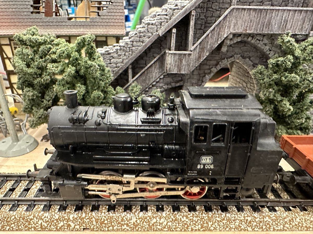 Märklin Modellini di ferrovie: Märklin 3000 DB BR 89 Güterzug – Usato da Lupsingen venduto da New-Haven 1